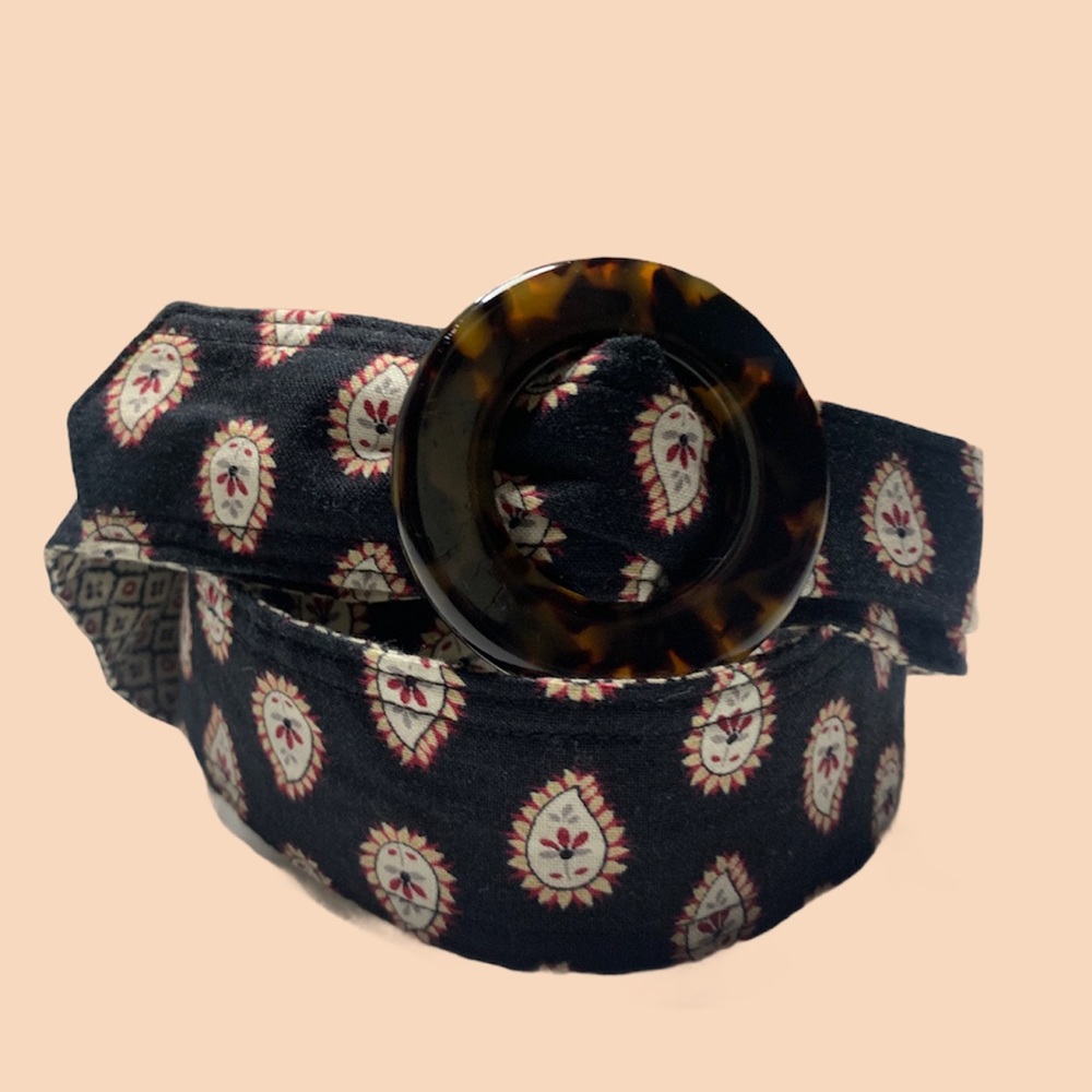 VERA BRADLEY Cloth Belt Tortoise Buckle